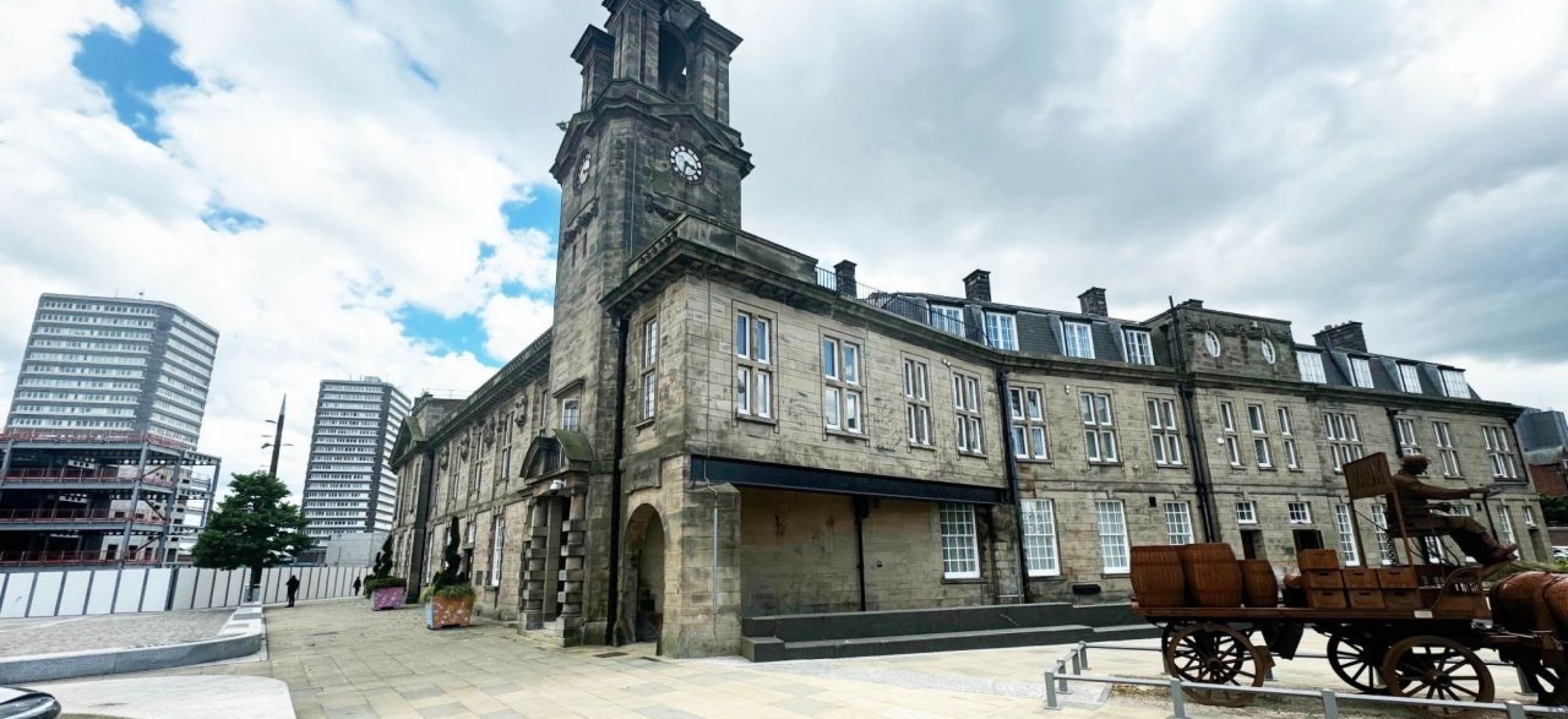 HL CEMENTS ITS EXPANSION INTO CUSTODIAL FACILITIES