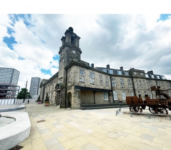 HL CEMENTS ITS EXPANSION INTO CUSTODIAL FACILITIES